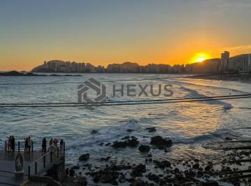 Foto · Apartamento frente mar reformado com com quintal e varanda na Praia das Pitangue