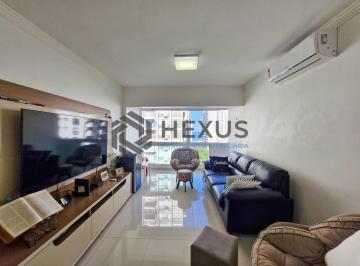 Foto · Apartamento reformado com varanda vista mar a 300m da praia nas Pitangueiras, Gu