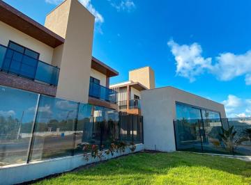 Casa · 99m² · 3 Quartos · 2 Vagas · Casa para Venda em Cabedelo / PB no bairro Ponta de Campina