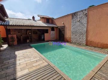 ef4325fd9aa8f75cf4b3f37c4575320ffb7a431b · Casa com 5 dormitórios à venda, 352 m² por R$ 950.000,00 - Ponta Grossa - Maricá/RJ