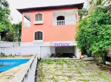 45165d70bf9da42421fa7f1a3009619b90e37043 · Excelente Oportunidade, Casa Duplex em Camboinhas | 550m², 5 Quartos, 2 Suítes e 3 Vagas na garagem.