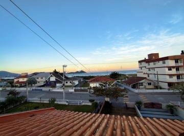 Casa · 270m² · 5 Quartos · 2 Vagas · CASA COM VISTA PERMANENTE PARA O MAR NA PRAIA DA PINHEIRA