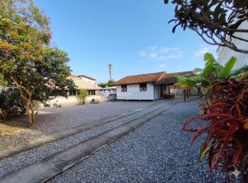 Casa · 96m² · 3 Quartos · 2 Vagas · Casa com amplo terreno na Avenida Caravelas - Praia do Sonho
