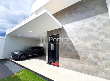 Casa · 200m² · 3 Quartos · 4 Vagas · Casa à venda no bairro Belvedere - Patrocínio/MG