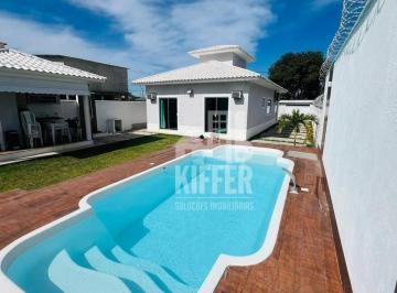 0f32f87cdeed3d21f98c586259047562bc4c3169 · Casa com 3 quartos à venda, 150 m² por R$ 790.000 - Itaipuaçu - Maricá/RJ