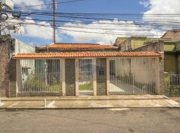 Casa · 394m² · 4 Quartos · 3 Vagas · Casa á venda no Bairro da Cidade Velha com 429 m2 de área total.