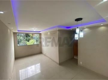 Apartamento · 46m² · 2 Quartos · 1 Vaga · Apartamento de 2 Quartos com Planejados em Condomínio Fechado em Paciência