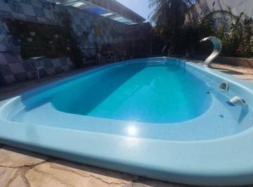 2b8c50c62f188c8296e3e9577cffe573a434043f · Casa na Ocian, Praia Grande/SP