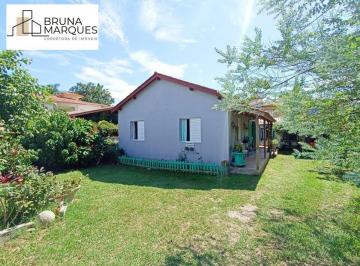 Casa · 120m² · 4 Quartos · 5 Vagas · 900 metros até a entrada da praia!