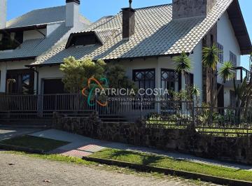 Casa · 202m² · 4 Quartos · 1 Vaga · Compre Casa Alto Padrão no Centro - Garopaba/SC