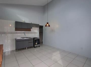 Apartamento · 2 Quartos · Apartamento para Aluguel no Centro de Garopaba!