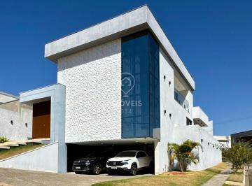 Casa · 281m² · 3 Quartos · 2 Vagas · Condomínio Világio I em Araxá-MG