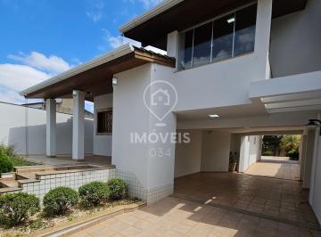 Casa · 530m² · 4 Quartos · 4 Vagas · Casa Alto Padrão à venda no bairro Centro