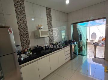 Casa · 119m² · 3 Quartos · 1 Vaga · Casa à Venda no bairro Centro