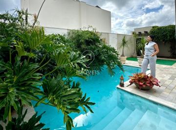 Casa · 250m² · 4 Quartos · 2 Vagas · Casa no Condomínio Villagio I em Araxá-MG