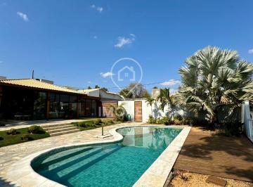 Casa · 361m² · 3 Quartos · 2 Vagas · Casa à Venda no Condomínio Quintas do Lago em Araxá-MG: