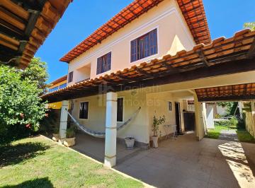 Casa · 172m² · 3 Quartos · 2 Vagas · CASA DUPLEX NO BAIRRO VILA CAPRI E PRÓXIMA DE TUDO! ARARUAMA-RJ