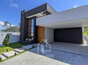 Casa · 360m² · 3 Quartos · 4 Vagas · Casa à venda no bairro Cajueiros (Itaipuaçu) - Maricá/RJ