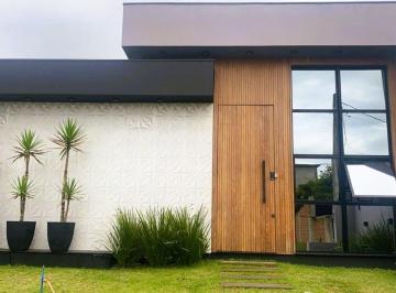 Casa · 3 Quartos · Casa para alugar no bairro Caverazinho - Araranguá/SC