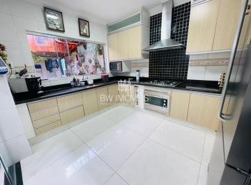 Casa · 1m² · 3 Quartos · 4 Vagas · Sobrado - Condomínio Resid. Santos Dumont | 3 Quartos, Suíte em Brasília