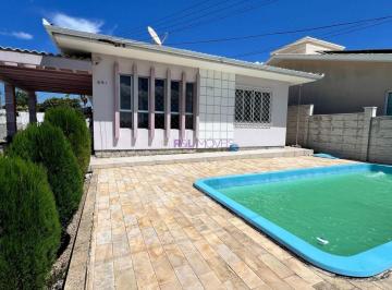 Casa · 169m² · 3 Quartos · 4 Vagas · Casa com Piscina e Suíte em Flor de Nápolis