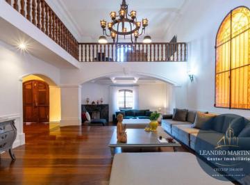Casa · 564m² · 3 Quartos · 11 Vagas · Casa à venda, 3 dormitórios e 564 m², Jardim Leonor - São Paulo