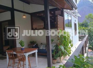 Casa · 278m² · 6 Quartos · 2 Vagas · Linda casa triplex em Laranjeiras;!!4 suítes,amplo terreno-Uma casa com muito e