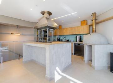 5234e64d-233b-425a-ad7a-dd9d0d5a6cc4 · Elegante duplex para venda em Vila Progredior com 3 quartos, sendo 2 suítes, 200m²