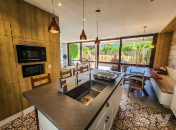 Comercial · 232m² · 4 Quartos · 3 Vagas · Loja para venda em Riviera de 232.00m² com 4 Quartos, 2 Suites e 3 Garagens