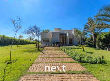 0 · Casa em condomínio com muito verde em Sousas - venda e locação