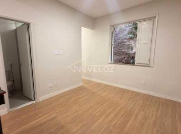 Apartamento · 66m² · 2 Quartos · Apartamento : Padrão / Residencial / Botafogo
