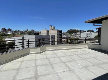 Apartamento · 210m² · 3 Quartos · 1 Vaga · Cobertura | 03 Dormitórios | Santa Catarina