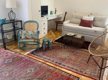 Apartamento · 47m² · 2 Quartos · Apartamento reformado à venda em Copacabana