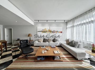 Apartamento · 225m² · 4 Quartos · 1 Vaga · Apartamento pronto para morar à venda em Copacabana.