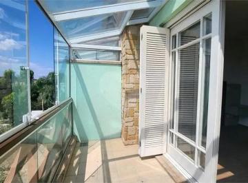 Casa · 195m² · 3 Quartos · 2 Vagas · Condomínio com 3 quartos à venda em Menino deus - RS
