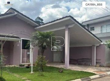 ffe740f5993ce8b9df2d1fc659399dc52f2d5eca · Casa com 2 Suítes e Fundos para Área de Preservação no Condomínio Villa Rica – Vargem Grande Paulist