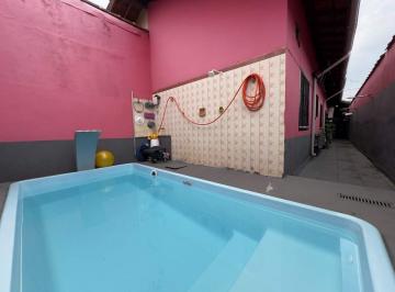 Casa · 80m² · 2 Quartos · 2 Vagas · Casa à venda no Bairro Ocian (Praia Grande/SP) | 2 dorms, 1 suíte, piscina e 2 vagas
