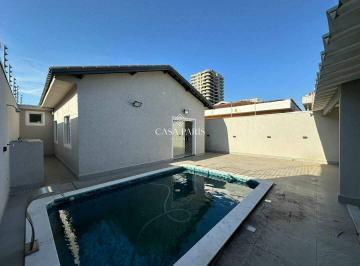 Casa · 165m² · 4 Quartos · 4 Vagas · Casa residencial à venda no Caiçara, Praia Grande, com piscina e 4 vagas