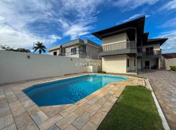 Casa · 210m² · 5 Quartos · 6 Vagas · Sobrado à venda em Praia Grande (Balneário Flórida) | 5 suítes | 210 m² | Piscina e Churrasqueira