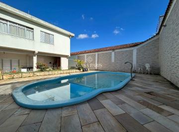 Casa · 242m² · 6 Quartos · 6 Vagas · Sobrado Residencial à venda no Bairro Ocian (Praia Grande) — Aceita financiamento