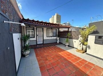 Casa · 52m² · 2 Quartos · 2 Vagas · Casa à venda no Bairro Aviação (Praia Grande/SP) | 2 dorms, 1 suíte | 2 vagas