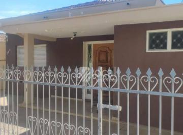 92c92a619c87de43a9b6526c4d92a73bde4d43d3 · Casa Residencial/Comercial para Venda na Vila Santa Cruz com 150m² construídos.