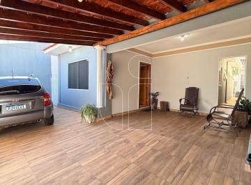 Casa · 160m² · 3 Quartos · 2 Vagas · Casa 3 dormitórios no Jardim Guarujá, Marília · 250m² de área total