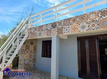 Casa · 100m² · 4 Quartos · C83 - Ótima residência com 04 dormitórios a beira mar