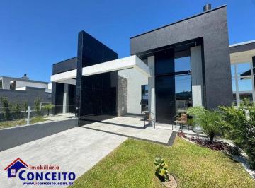 Casa · 104m² · 3 Quartos · 2 Vagas · C1040 - Belíssima residência de alto padrão localizada no Centro de Imbé