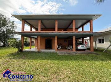 Casa · 356m² · 3 Quartos · 2 Vagas · C08 - Belíssimo imóvel localizado a apenas 100 metros do mar