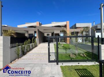 Casa en Venda de 3 quartos Centro · C1118 - Belíssima residência na região Central de Imbé