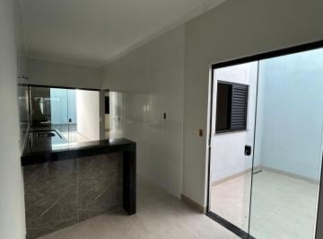 Casa de 3 quartos, Uberlândia · CASAS PRONTA PARA MORAR – BAIRRO NOVO MUNDO - 3/4 SENDO 1 SUÍTE - CHURRASQUEIRA