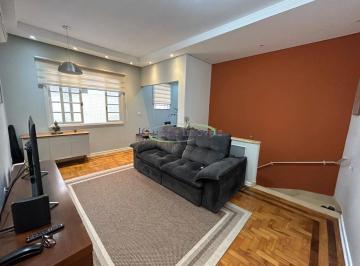 Foto 01 · Venda de Apartamento com 2 quartos reformado em excelente localização no Boqueirão em Santos / SP