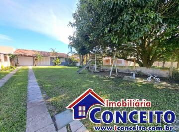 Casa en Venda de 2 quartos Centro · C1057 - Ótima residência em excelente localização no Centro de Imbé